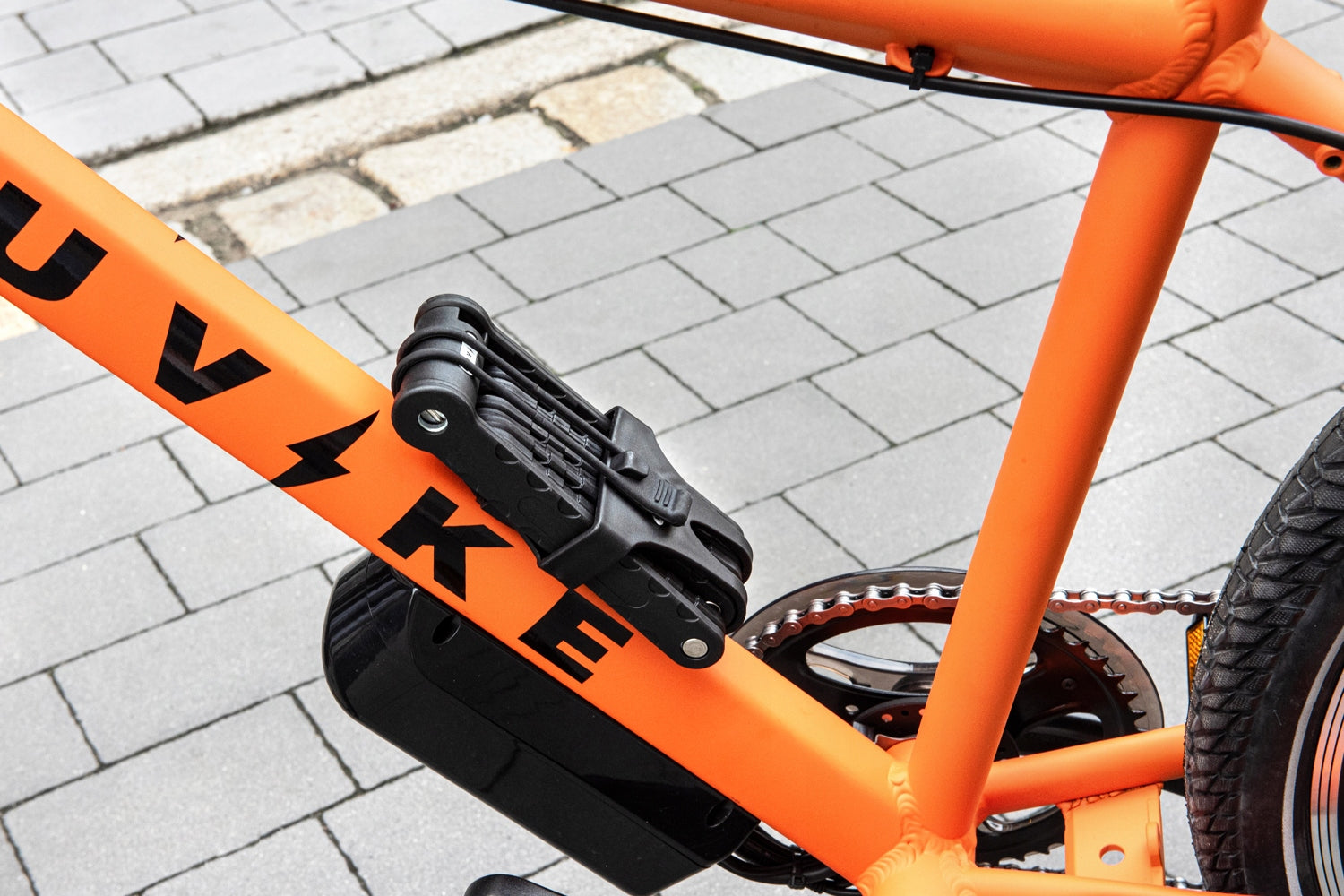 BICYCLE FOLDING CLASP 95cm 7mm WITH KEY WITH HANDLE MUVIKE FOLD 950/7K Weight 584 g