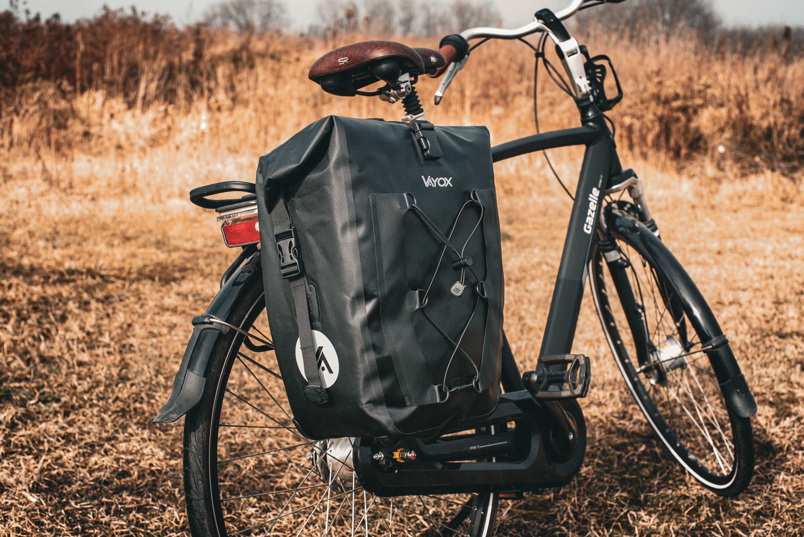 BICYCLE POUCH BICYCLE BAG FRONT REAR ROOMY 27L WATERPROOF VAYOX Brand Vayox