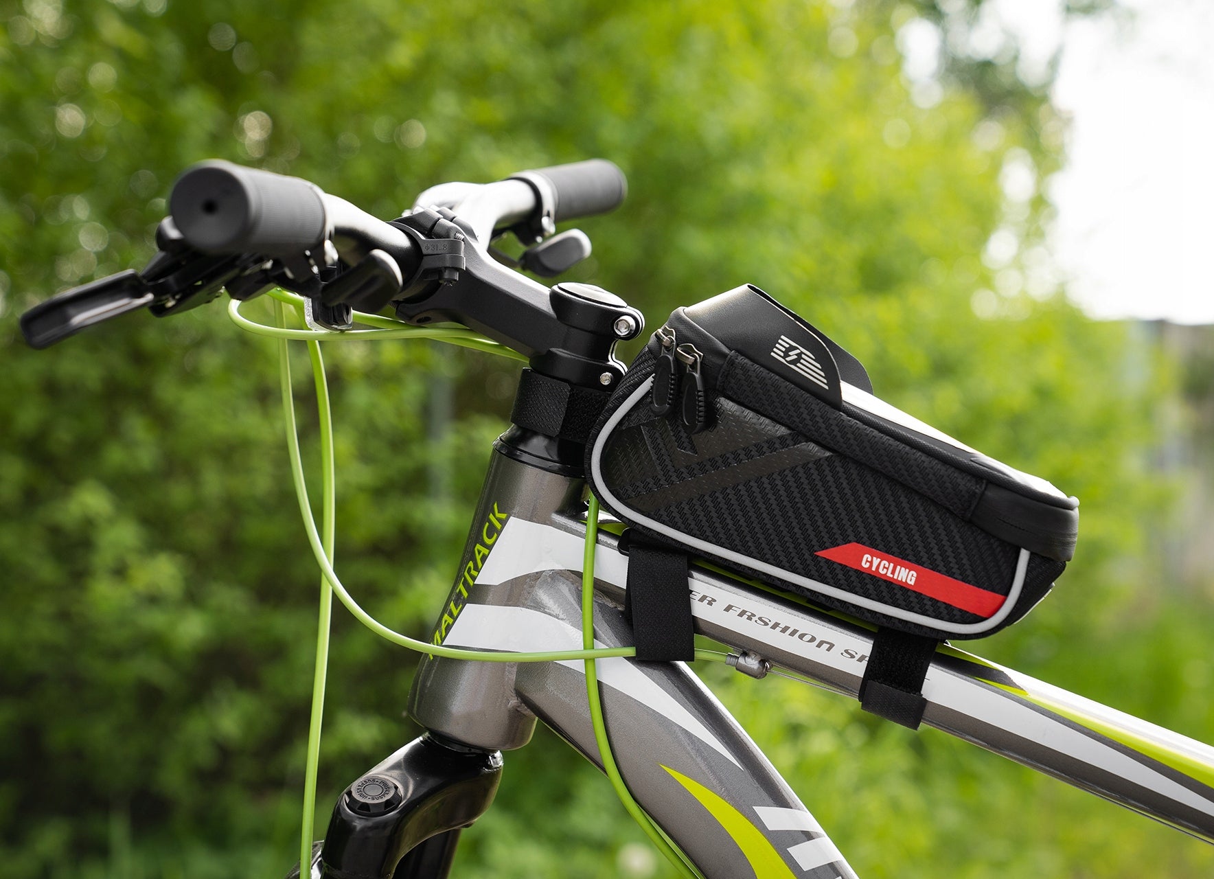 BICYCLE POUCH BICYCLE BAG WATER-RESISTANT FRAME HOLDER PULL-DOWN CASE 1L Brand MalTrack