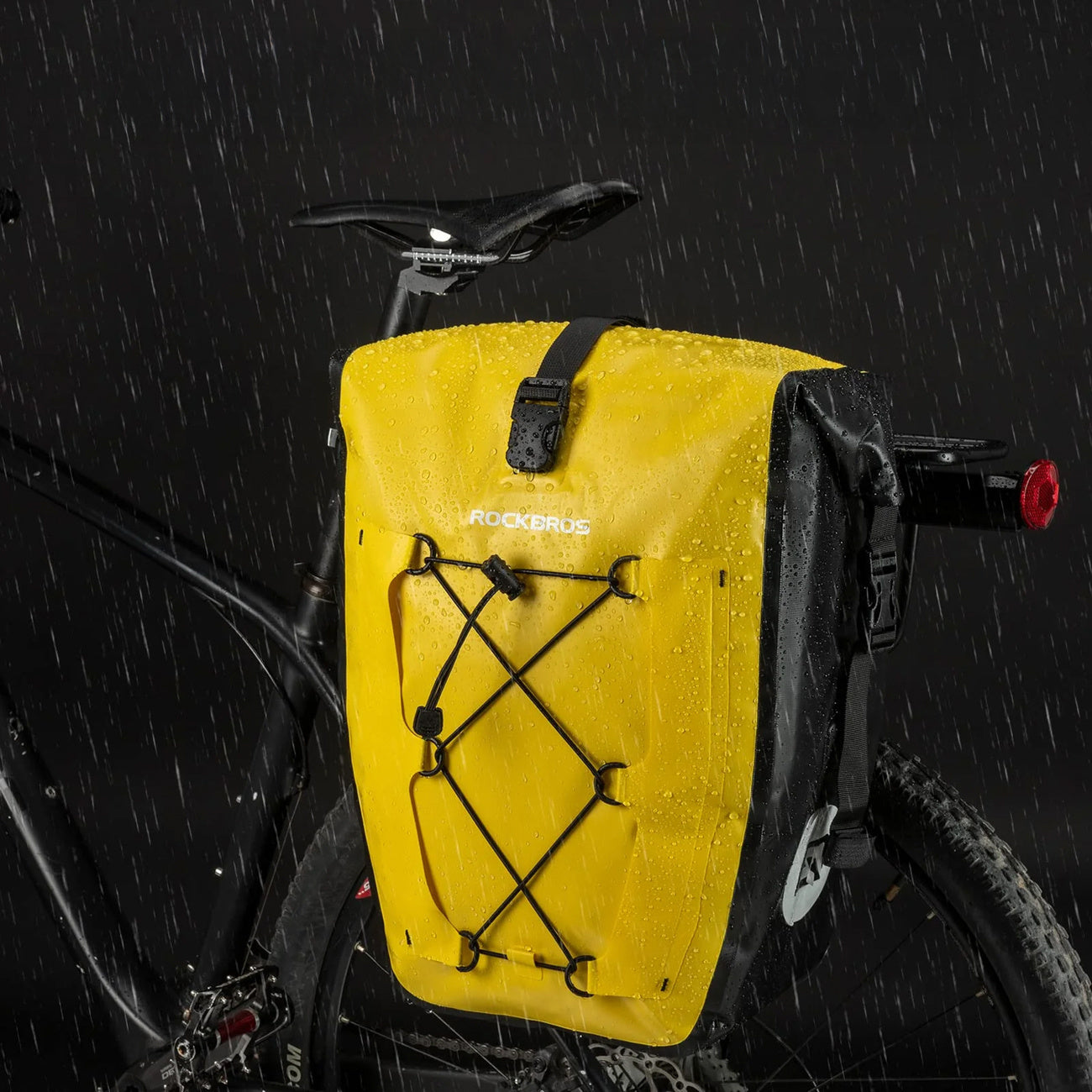 BICYCLE POUCH WATERPROOF BAG FOR LUGGAGE COMPARTMENT LARGE ROOMY 32L REAR ROCKBROS Packaging status original