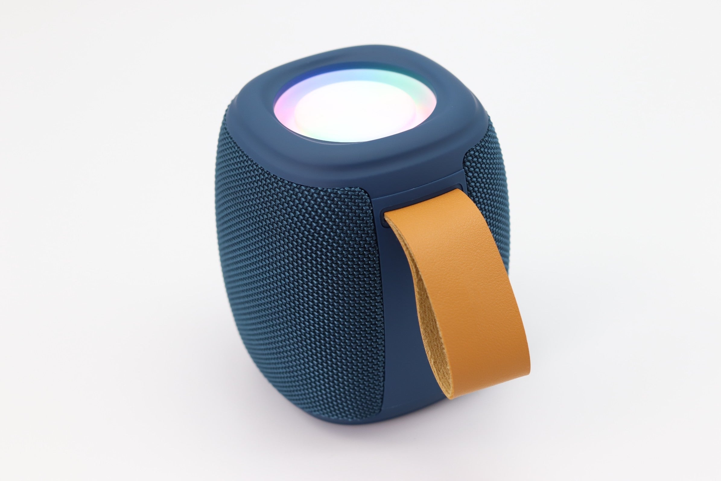 BLUETOOTH SPEAKER TF USB RADIO FM AKAI ABTS-V5 BLUE EAN (GTIN) 4905192533977