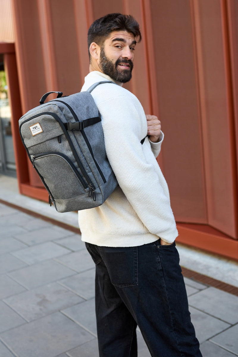 Backpack bag small luggage roomy for aircraft cabin aircraft Beltimore Packaging status original