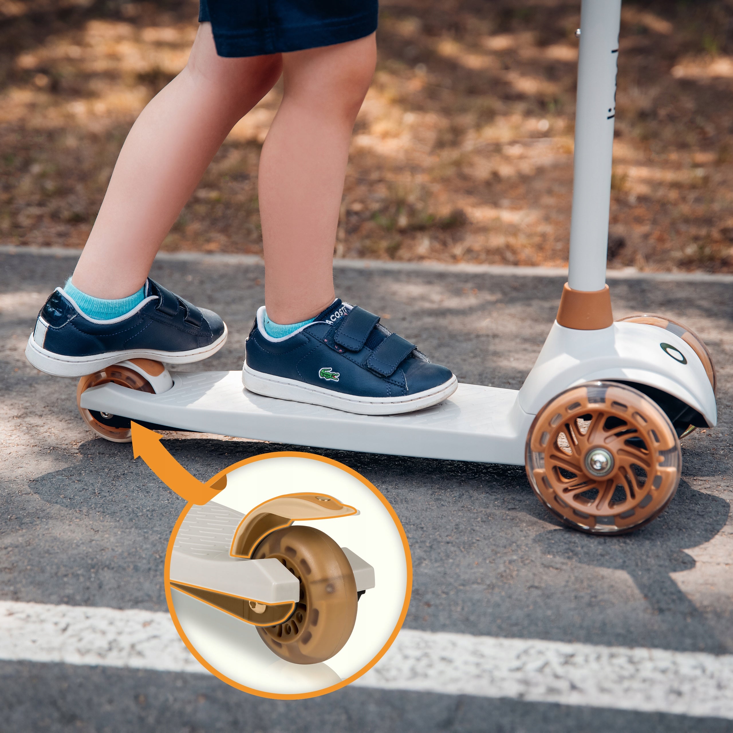 Balance scooter tricycle LED WHEELS up to 50kg folding Lionelo Jessy EAN (GTIN) 5903771705646