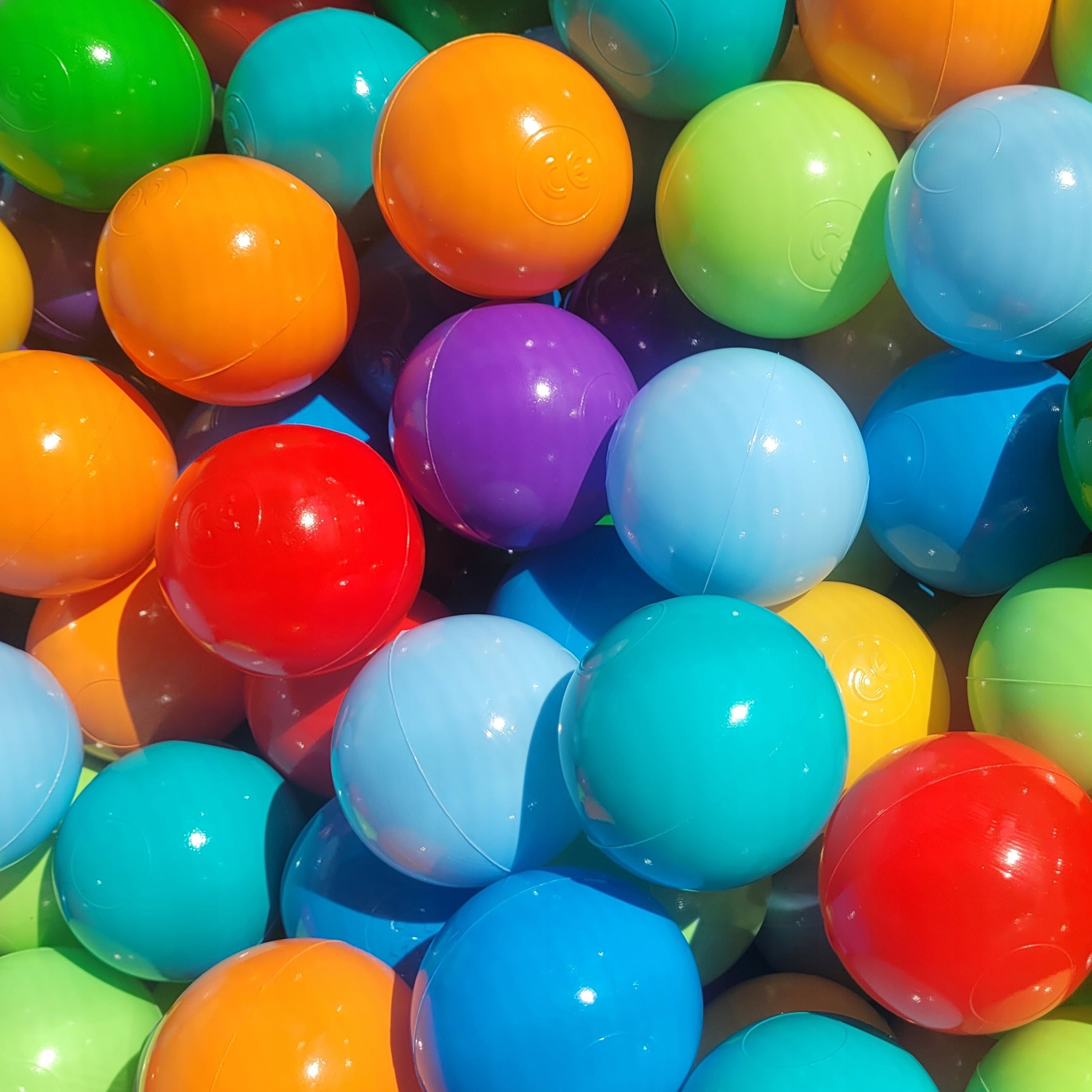 Balls, balls for dry pool 200 pcs. 7 cm El-term
