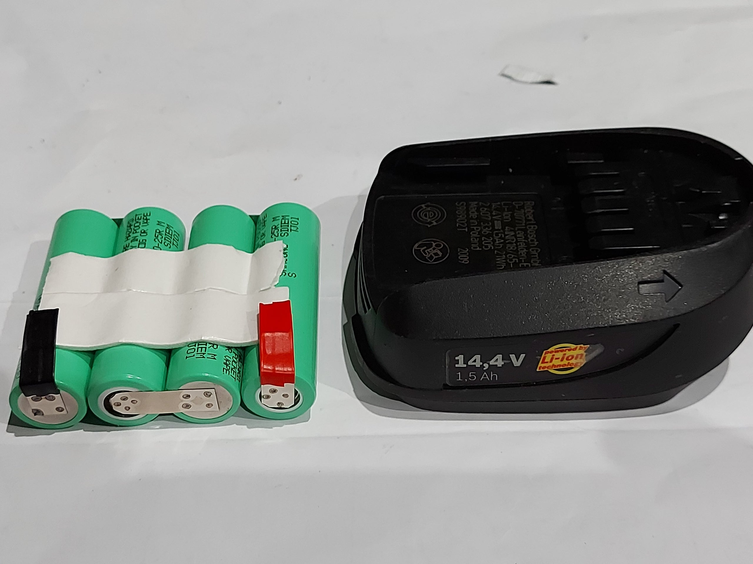Battery Bosch 14,4 V CARTRIDGE FOR SELF-REPLACEMENT 14,4V 2,5 Ah PBA
