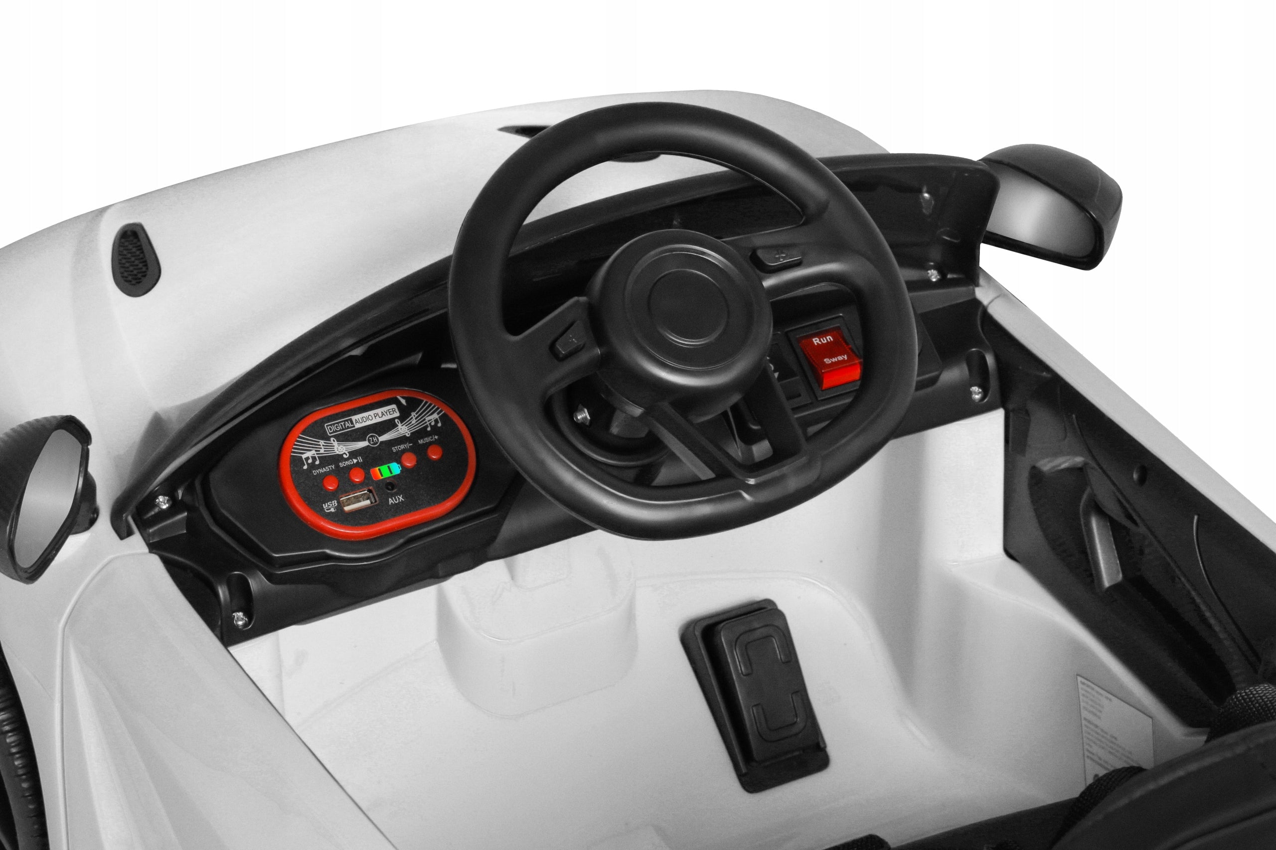 Battery Car MC White Remote Control Rocker LEDs Leather Spoiler joy4kids auto Manufacturer code Mc Joy4kids