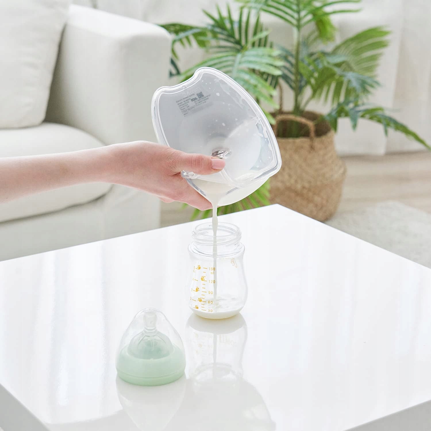 Bellababy BLA8038 portable electric breast pump Packaging status original