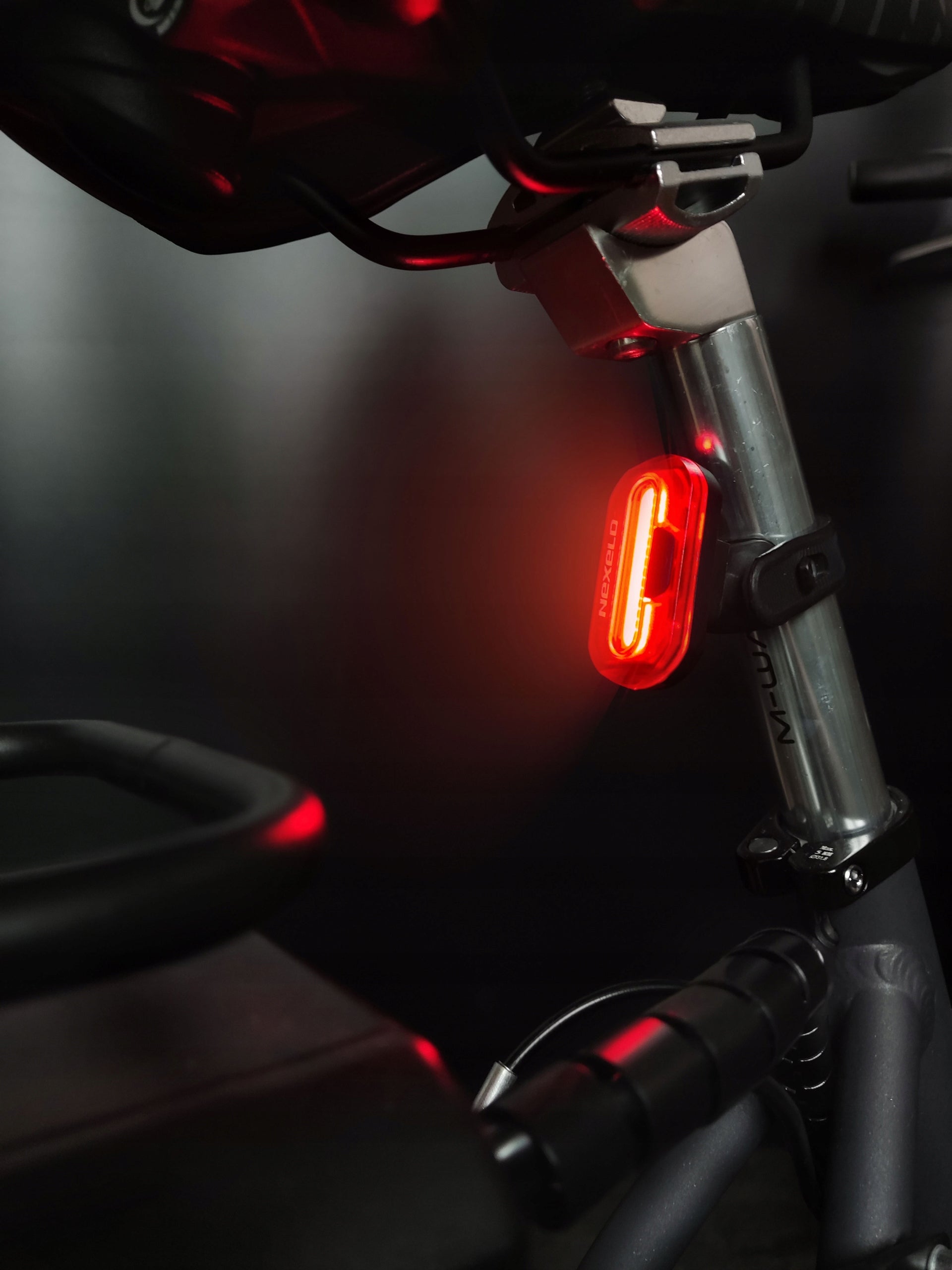 Bicycle light rear bike lamp rear for battery bike 2 functions Light source LED