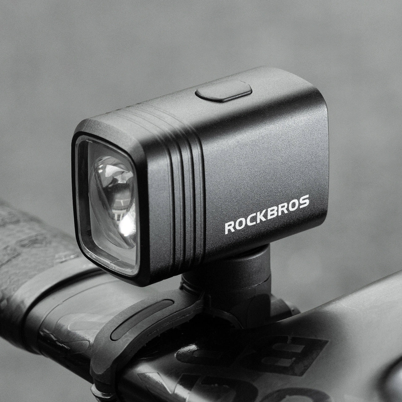 Bike light Rockbros M6 1000 lm front battery 2800 mAh Power supply rechargeable battery