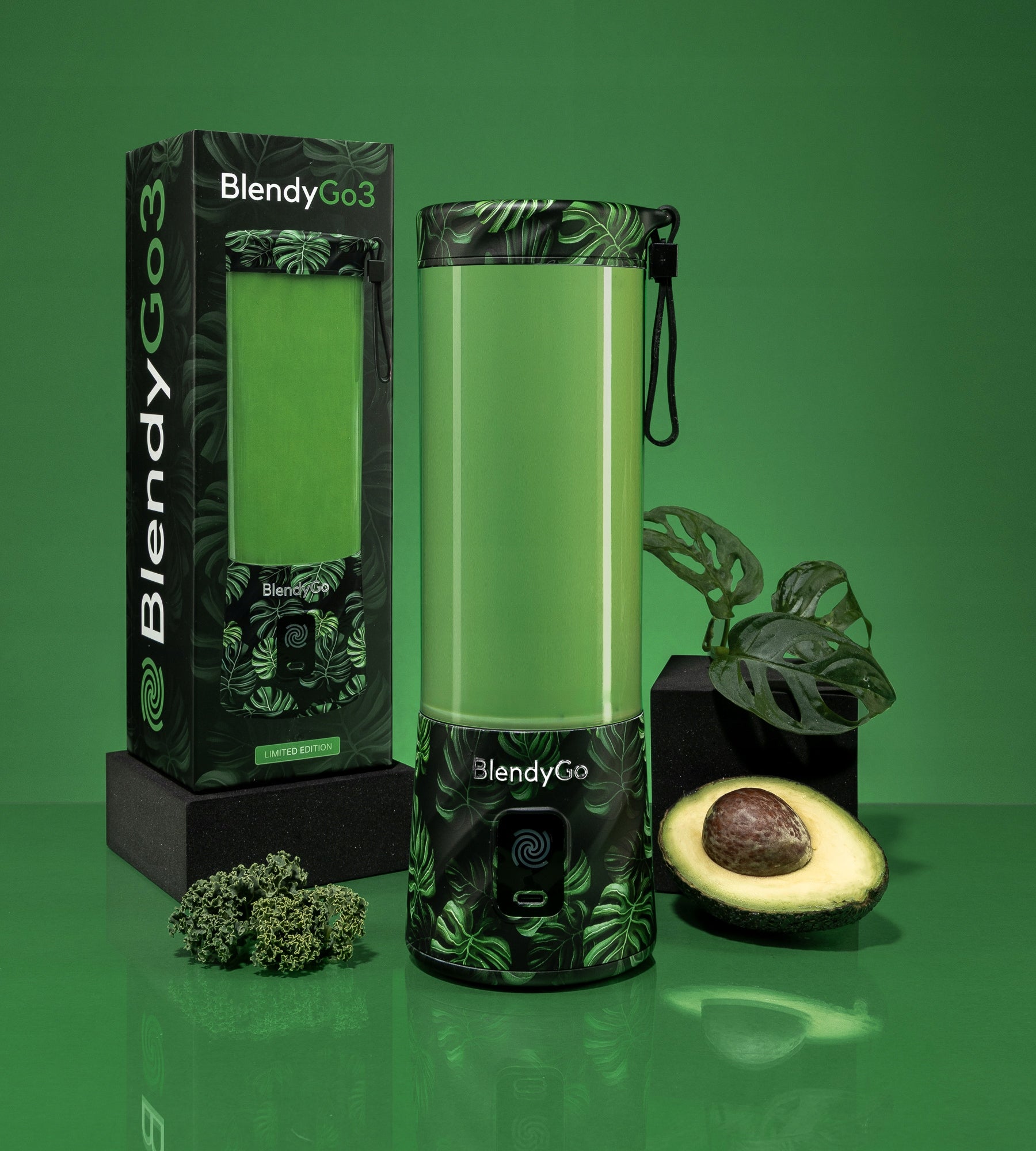 BlendyGo 3 Wireless Blender for Smoothie Ice and Frozen Fruit Packaging status original