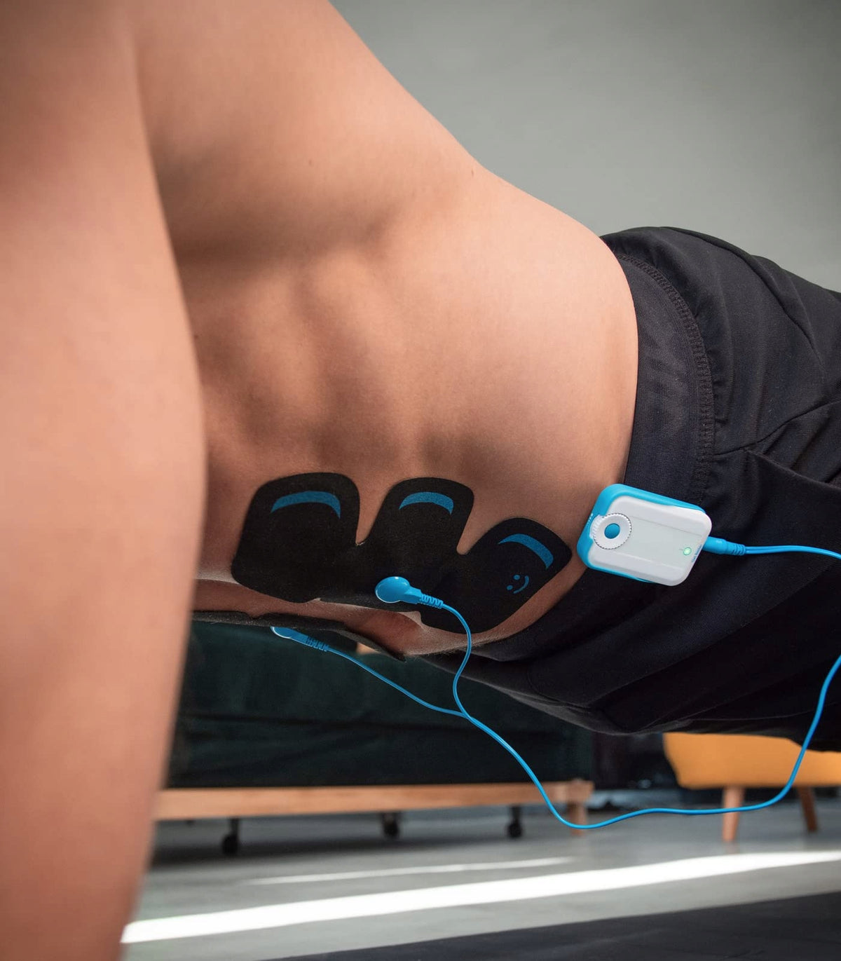 Bluetens Power Pack Ppow electrostimulator with large Abs electrodes