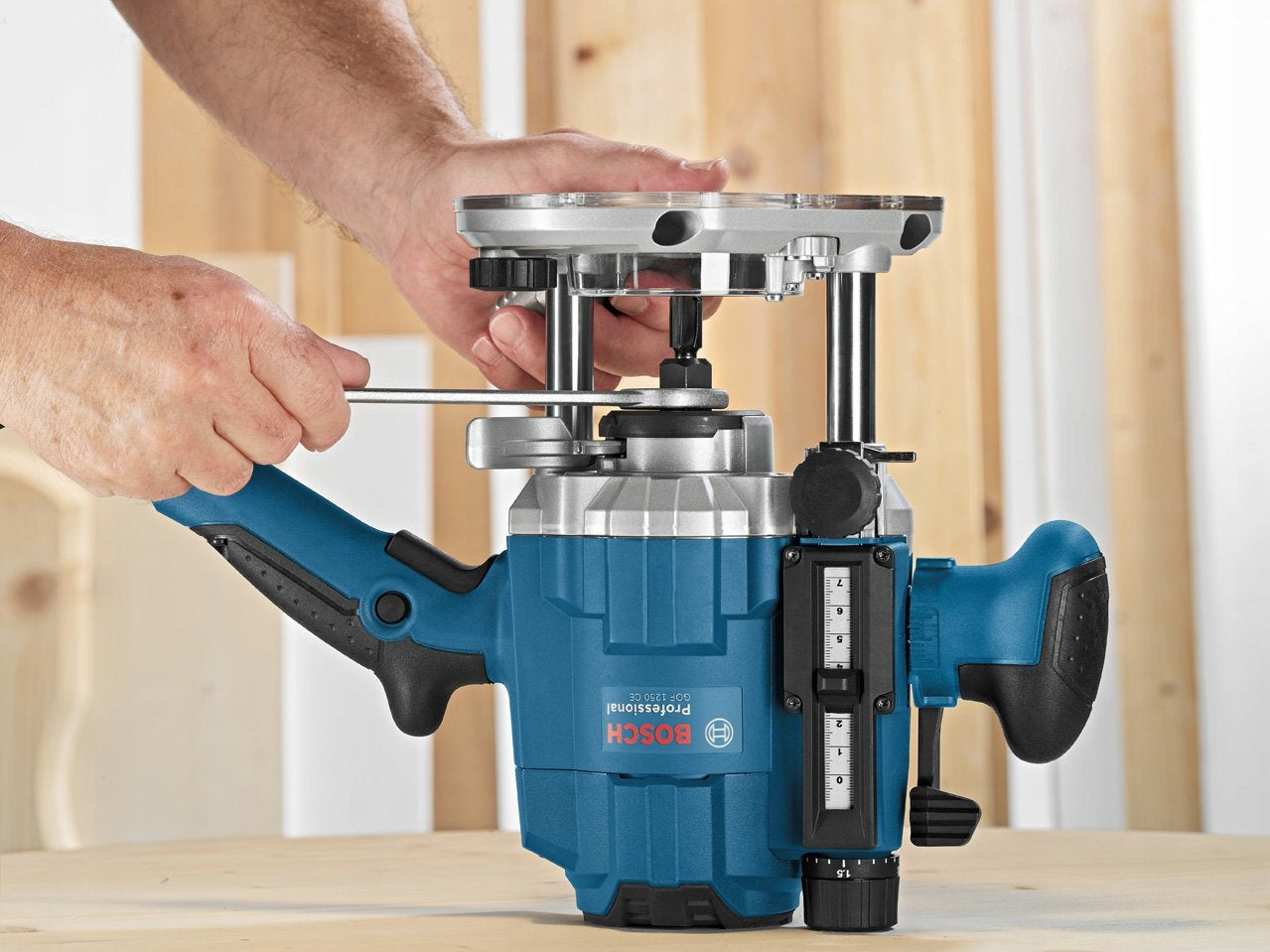 Bosch Professional Spindle Milling Machine Gof 1250 Ce 1250W Brand Bosch