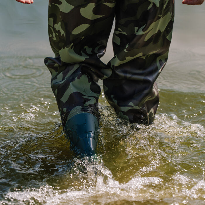 Bottoms Fishing Waterers MORO Youth for Children Smaller Sizes Dominant material other