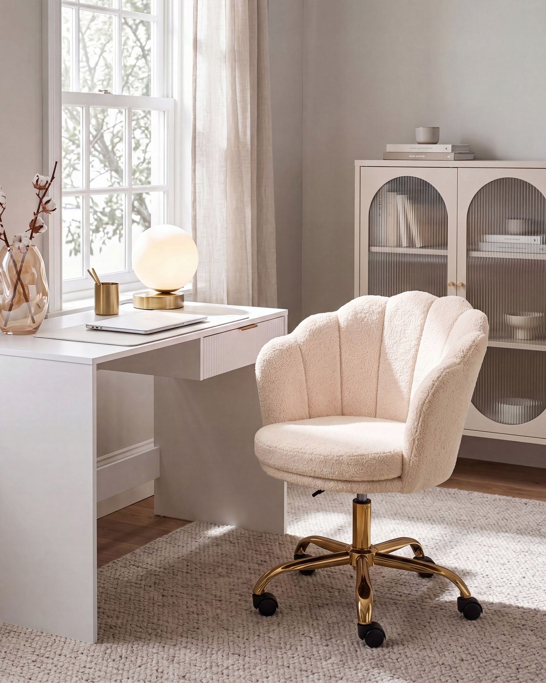 Boucle office chair on wheels adjustable height light beige Packaging status original