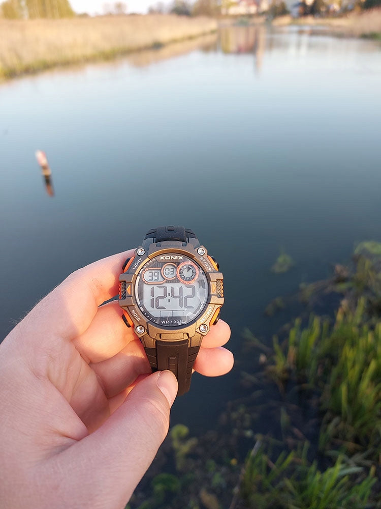 Boy's Watch For Teenager XONIX WR100m Batteries included yes