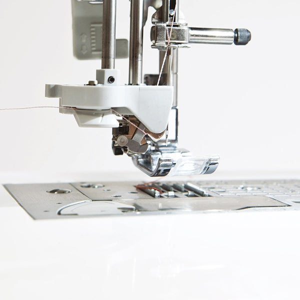 Brother NV1040 SE Computer Home Sewing Machine 40 Stitches Brand Brother