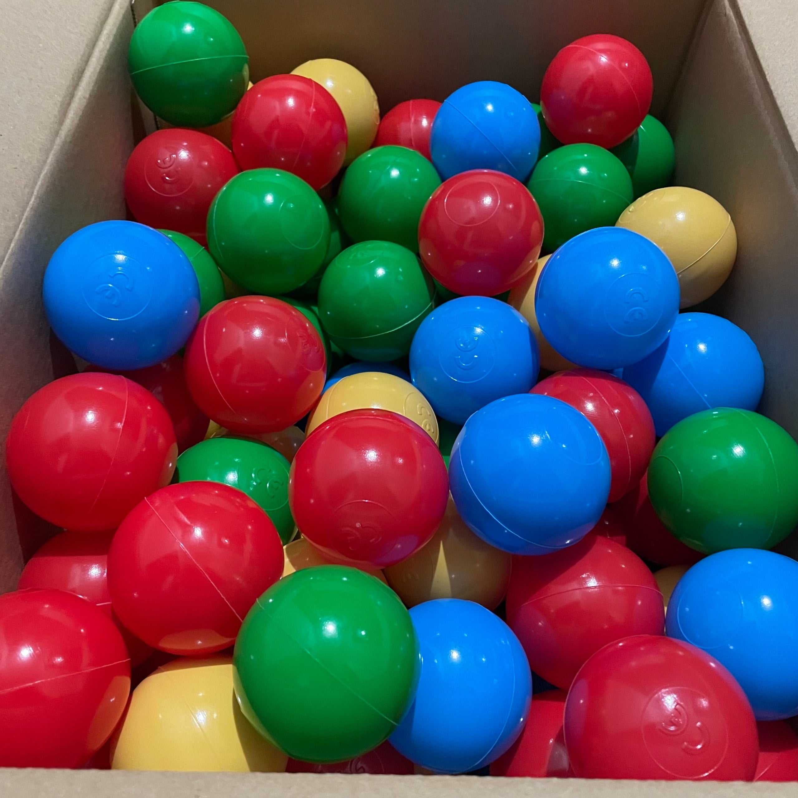 BubbleHuggle Balls – Balls, Balls for Dry Pool 100 pcs. Kind dry pool