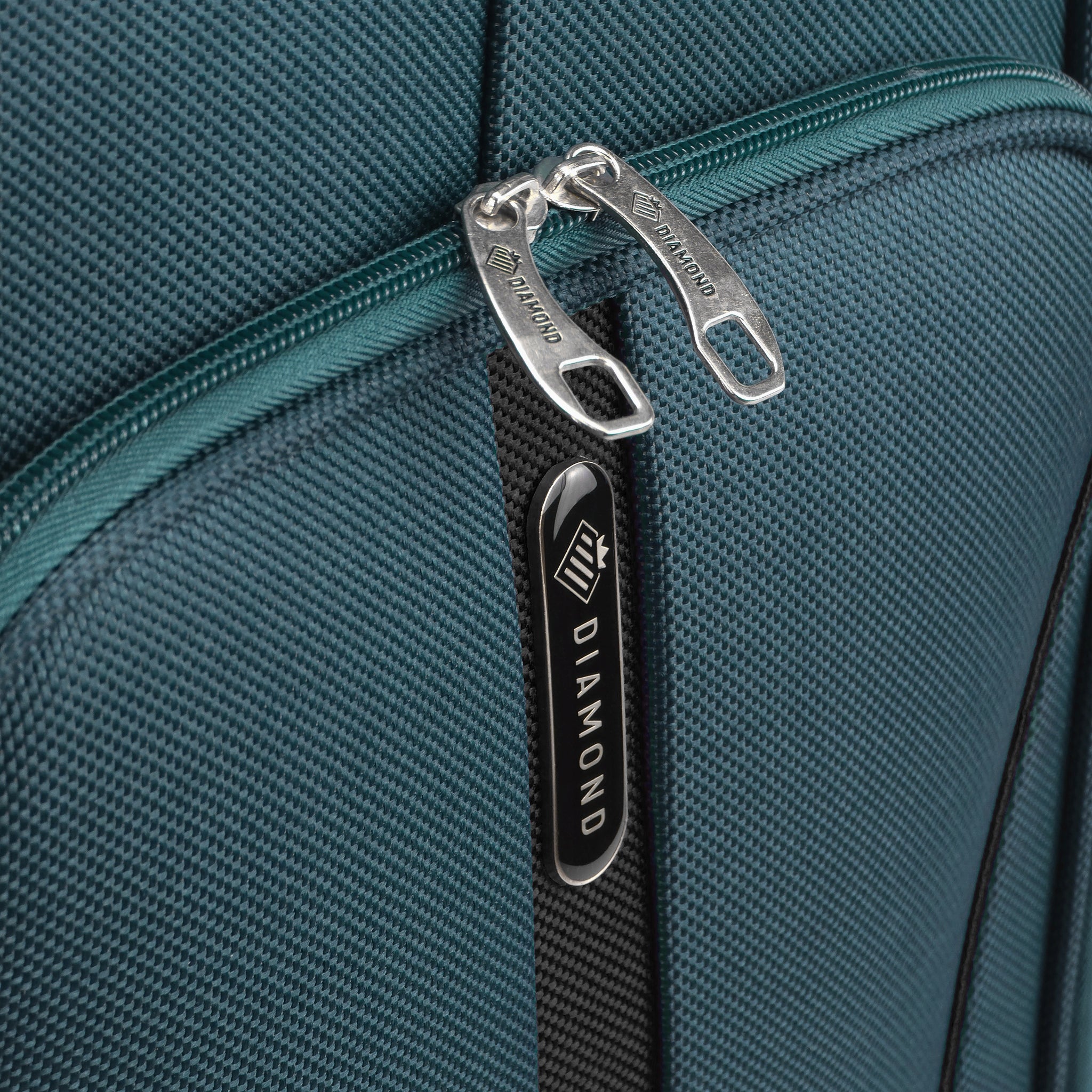 CABIN CASE ON WHEELS TRAVEL LUGGAGE DIAMOND GREEN Soft S 20" C330 Depth (shorter edge) 22 cm