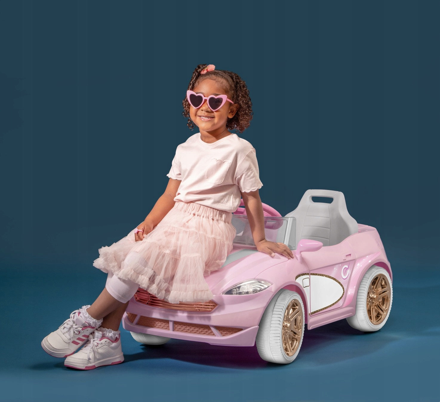 CAR BATTERY CONVERTIBLE CAR FOR CHILDREN PINK LED SOUND EAN (GTIN) 5050866001418