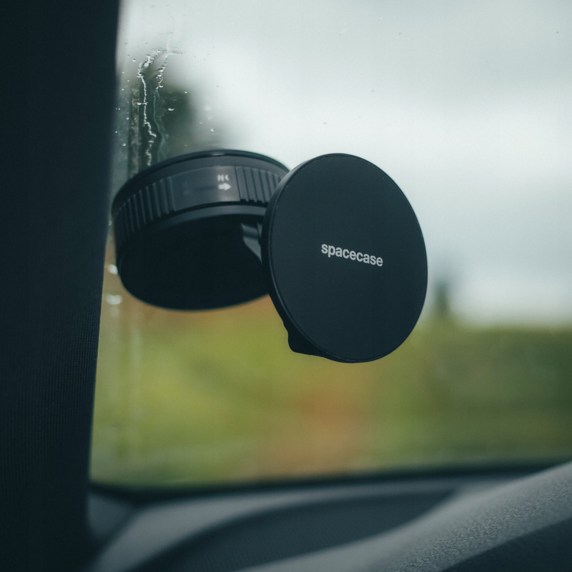 CAR PHONE HOLDER WITH VACUUM SUCTION CUP FOR GLASS FOR MAGSAFE Packaging status original