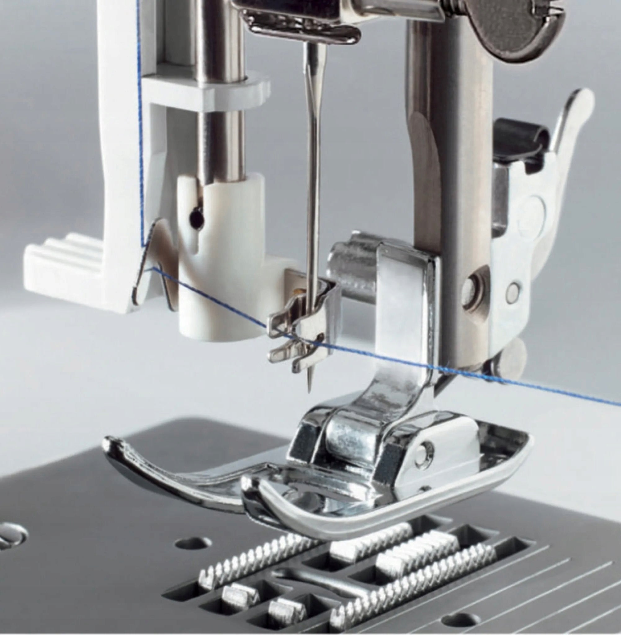 CARINA POWER & STRETCH II SEWING MACHINE 23 STITCHES OVERLOK EAN (GTIN) 7640105924646