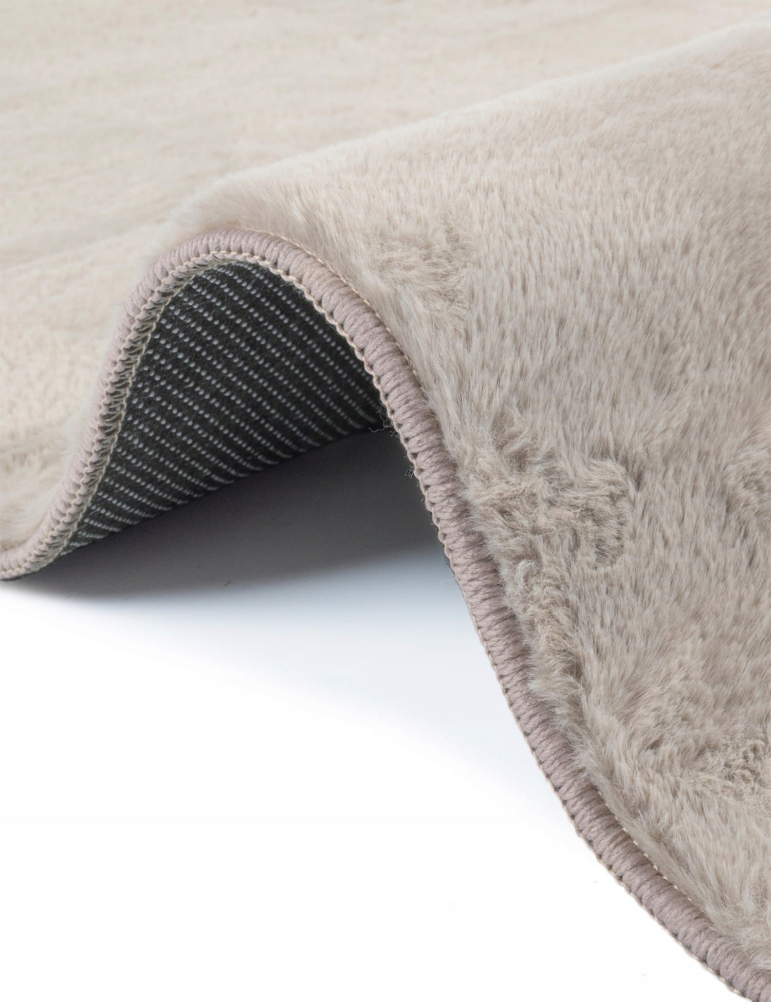 CARPET BEIGE RABBIT SOFT FLUFFY NICE ROOM FUR SMOOTH 120x170CM Manufacturer code 508675