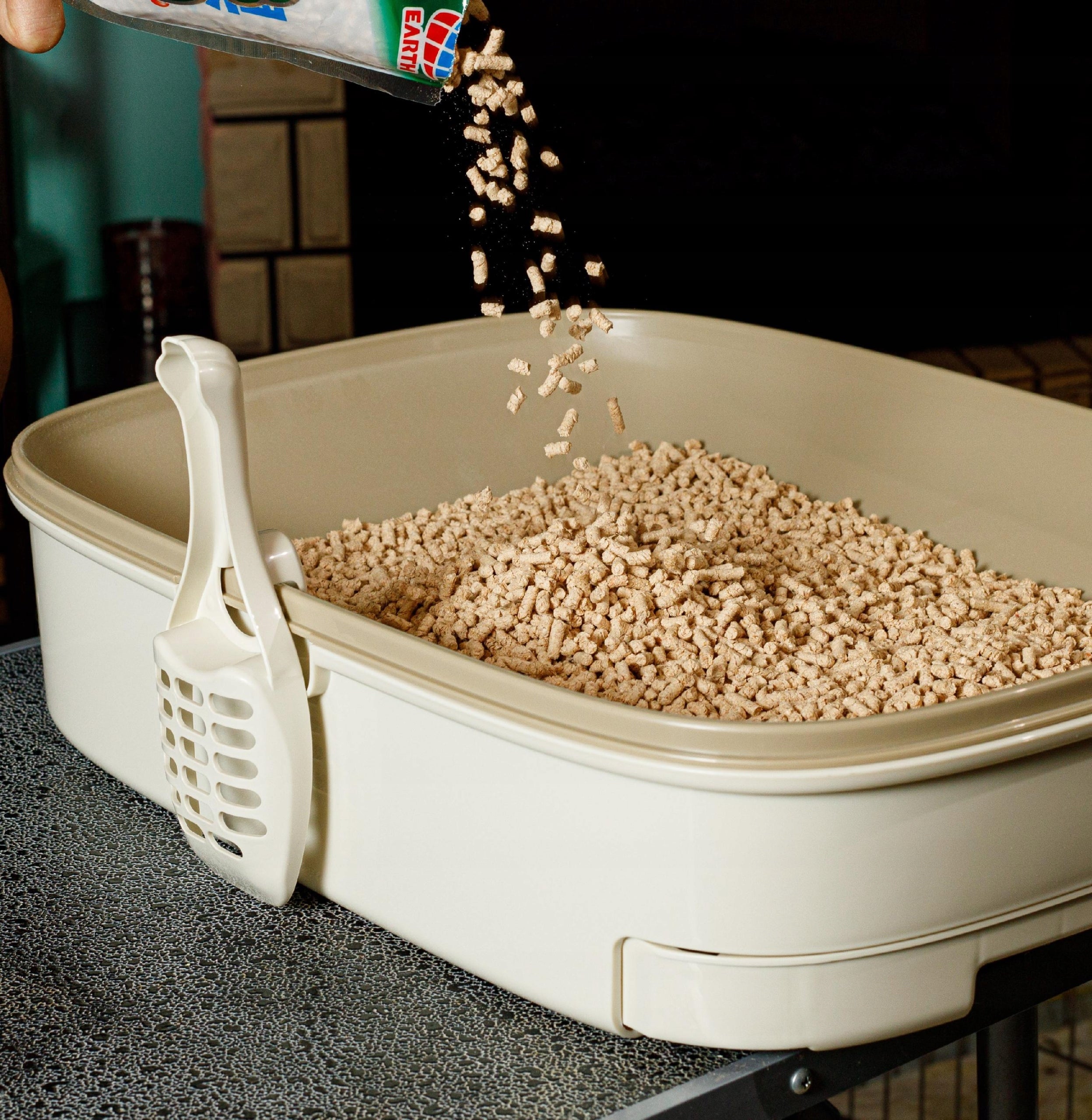CAT LITTER NATURAL CLUMPING CYPRESS 7L ANTIBACTERIAL DUST-FREE Volume 7 l