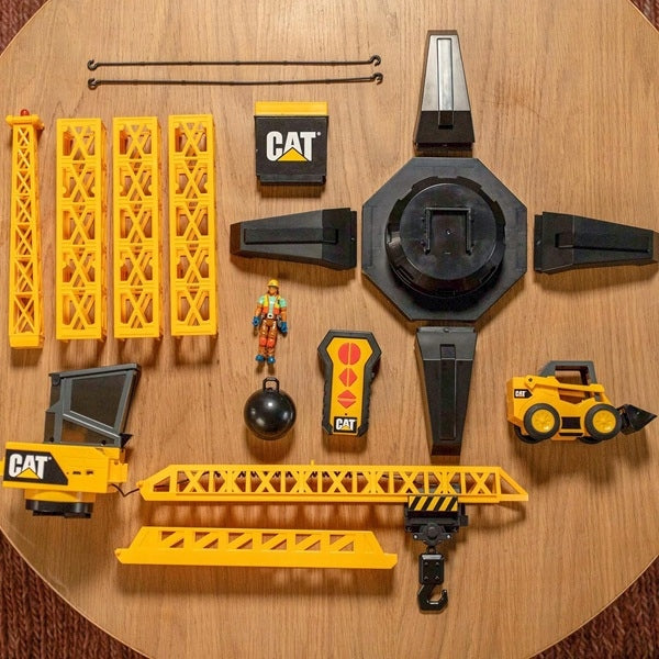 CAT RC crane 127cm with figure and vehicle 82438 2 FUNRISE TOYS Kid's age 5+ years