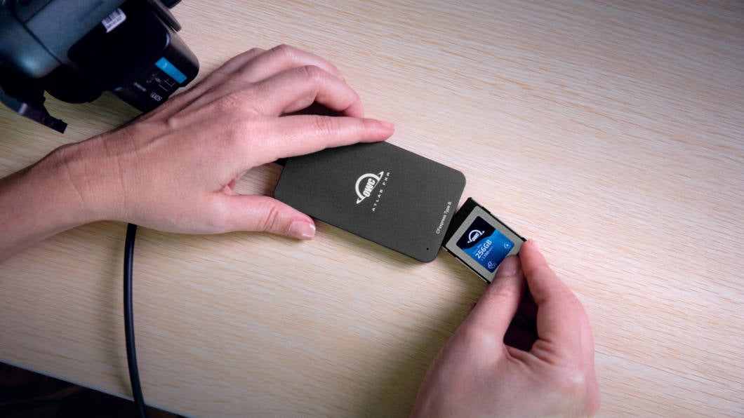 CFExpress Type B Memory Card Reader OWC Atlas FXR Thunderbolt + USB Kind universal