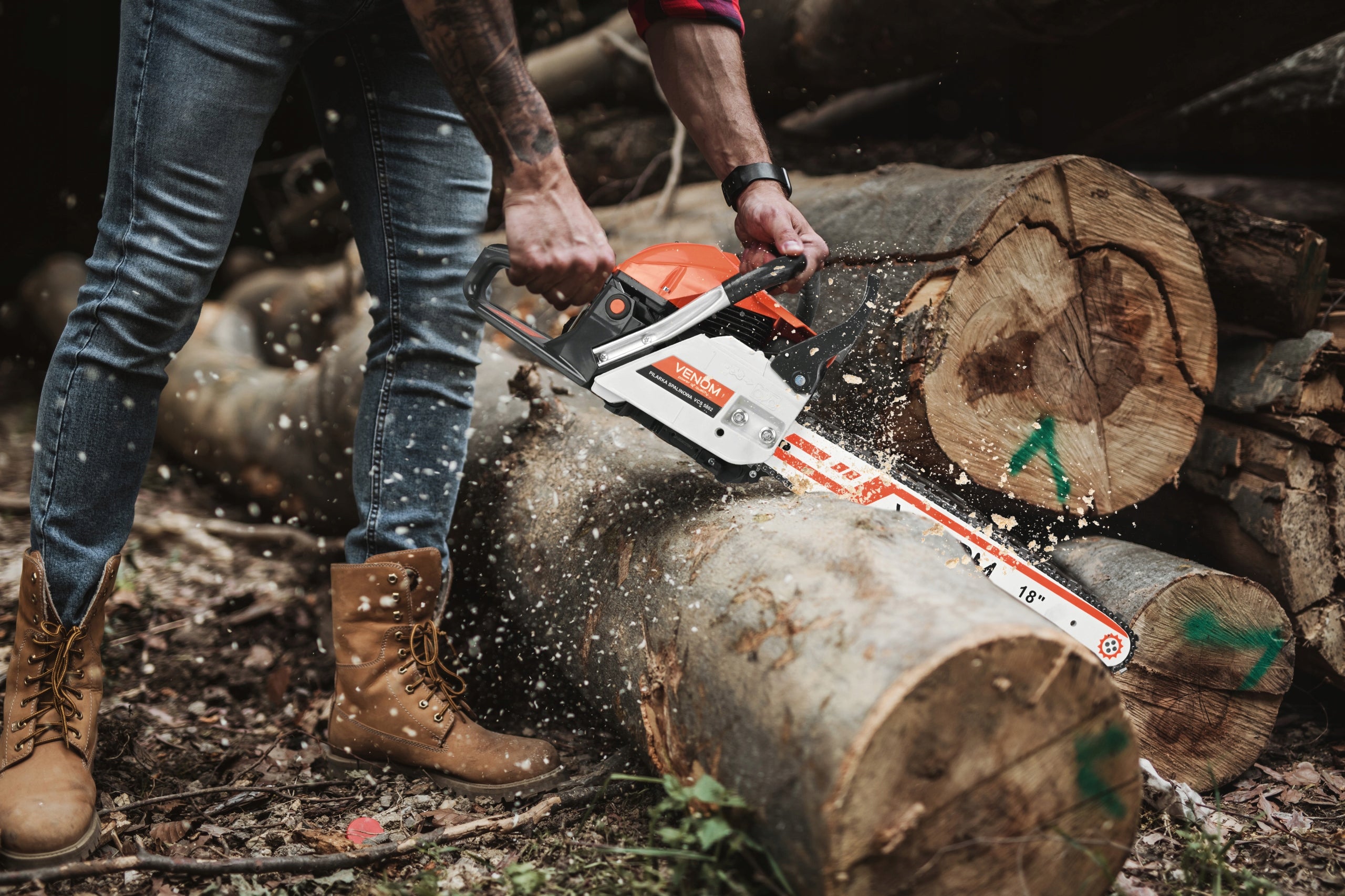CHAINSAW 58CC 4xCHAIN 2xCHAINS 16' 18' Manufacturer code VENOM Pilarka spalinowa VCS5802 II