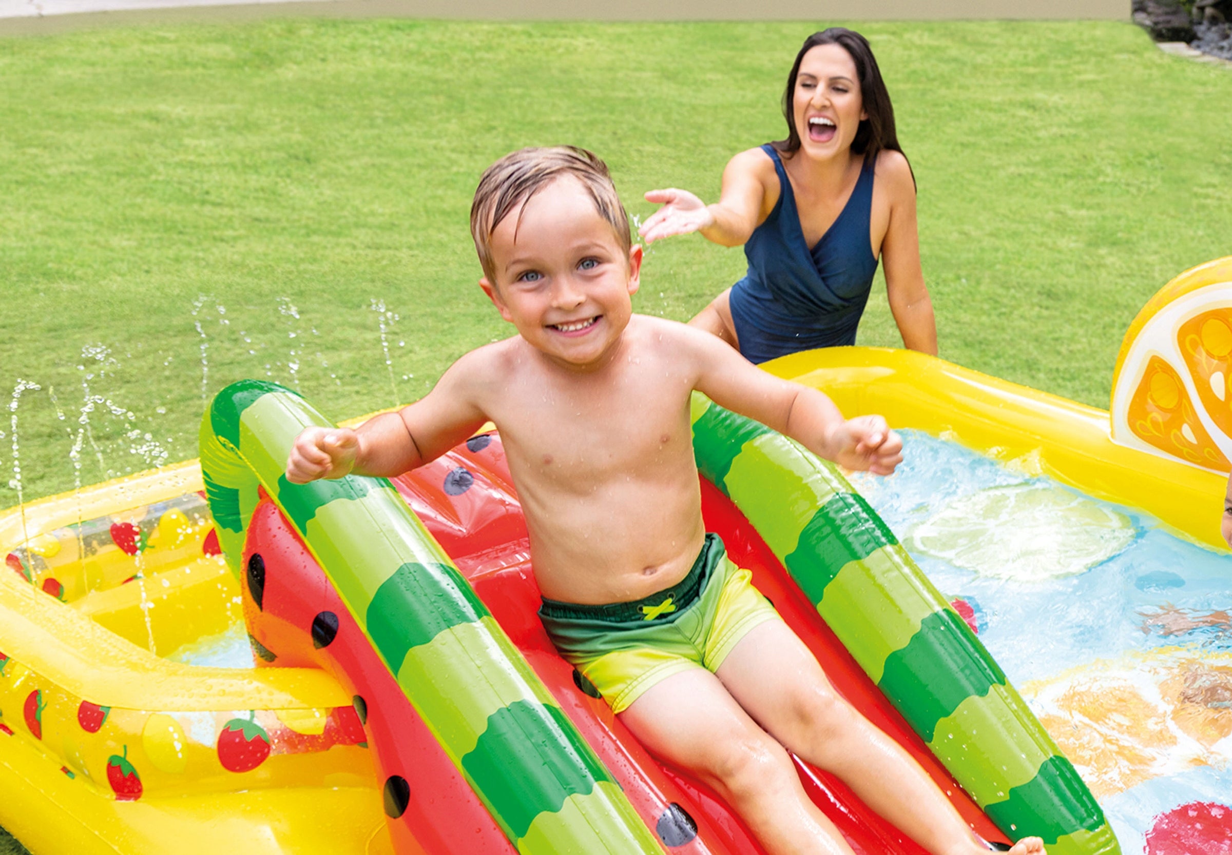 CHILDREN'S INFLATABLE POOL FRUIT WATER PLAYGROUND INTEX FOR GARDEN Volume 550 l