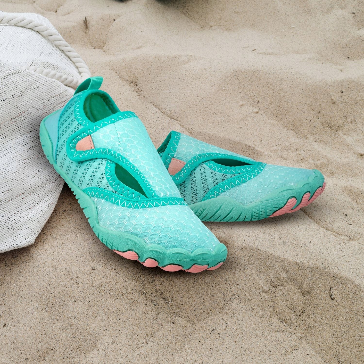 CHILDREN'S WATER SHOES VELCRO SEA URCHINS BEACHES ROCKS r.29 OUTTEC Gender unisex product