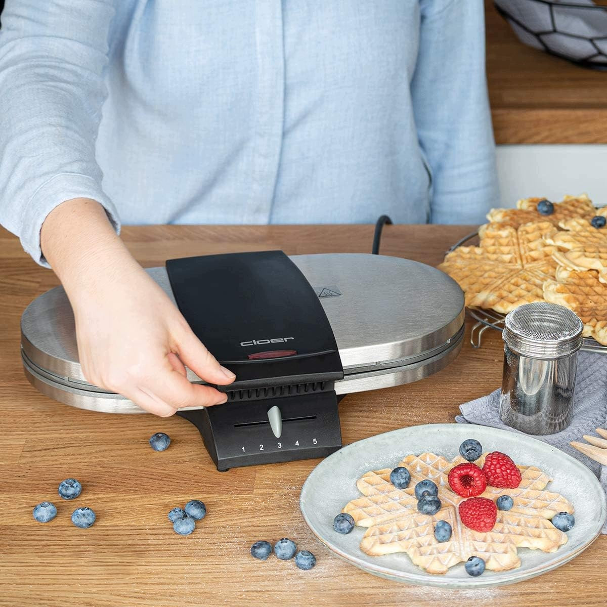 CLOER 1329 WAFFLE IRON FOR 2 HEART WAFFLES 1200W STANDBY LIGHT Packaging status original