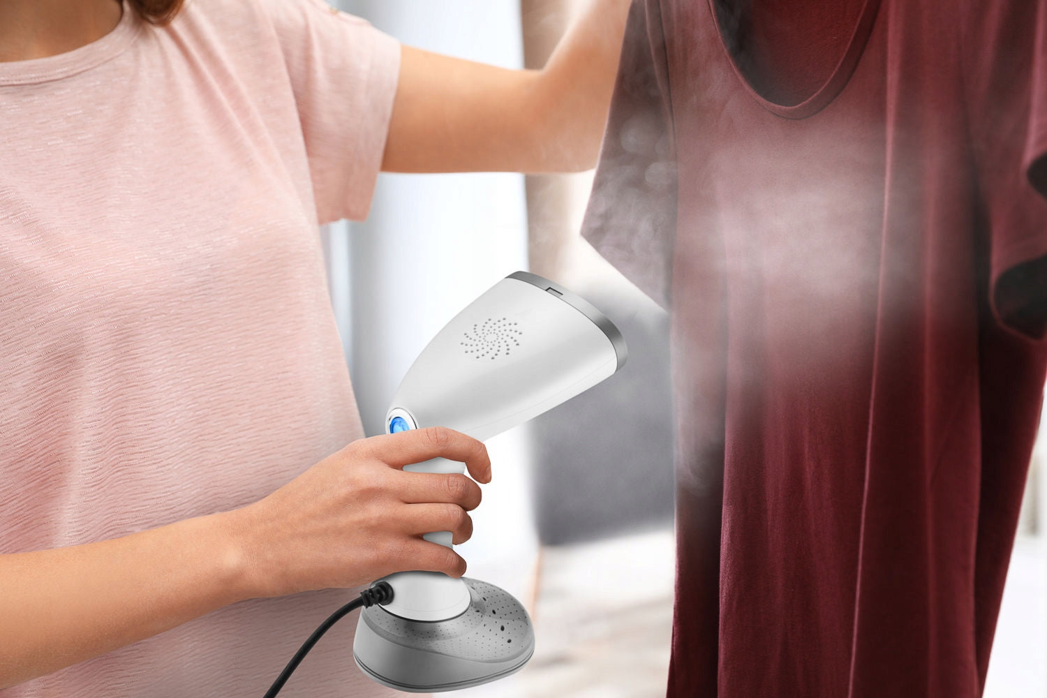 CLOTHES STEAMER HANDHELD STEAMER STEAM CONTROL 380ml 2000W Brand Transa Electronics