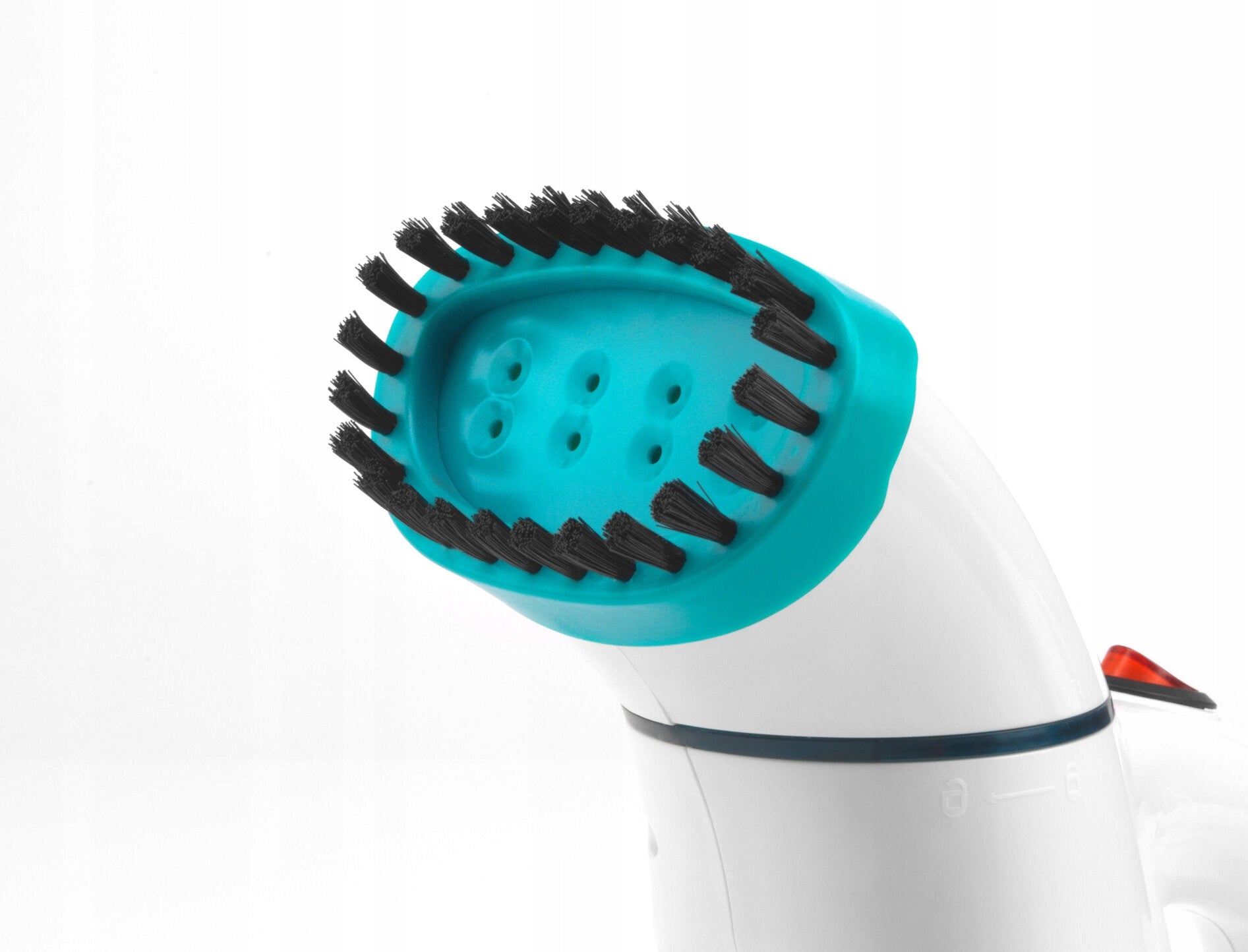 COMPACT HAND-HELD CLOTHES STEAMER WITH TANK 100 ML BELDRAY 600 W Water tank capacity 100 ml