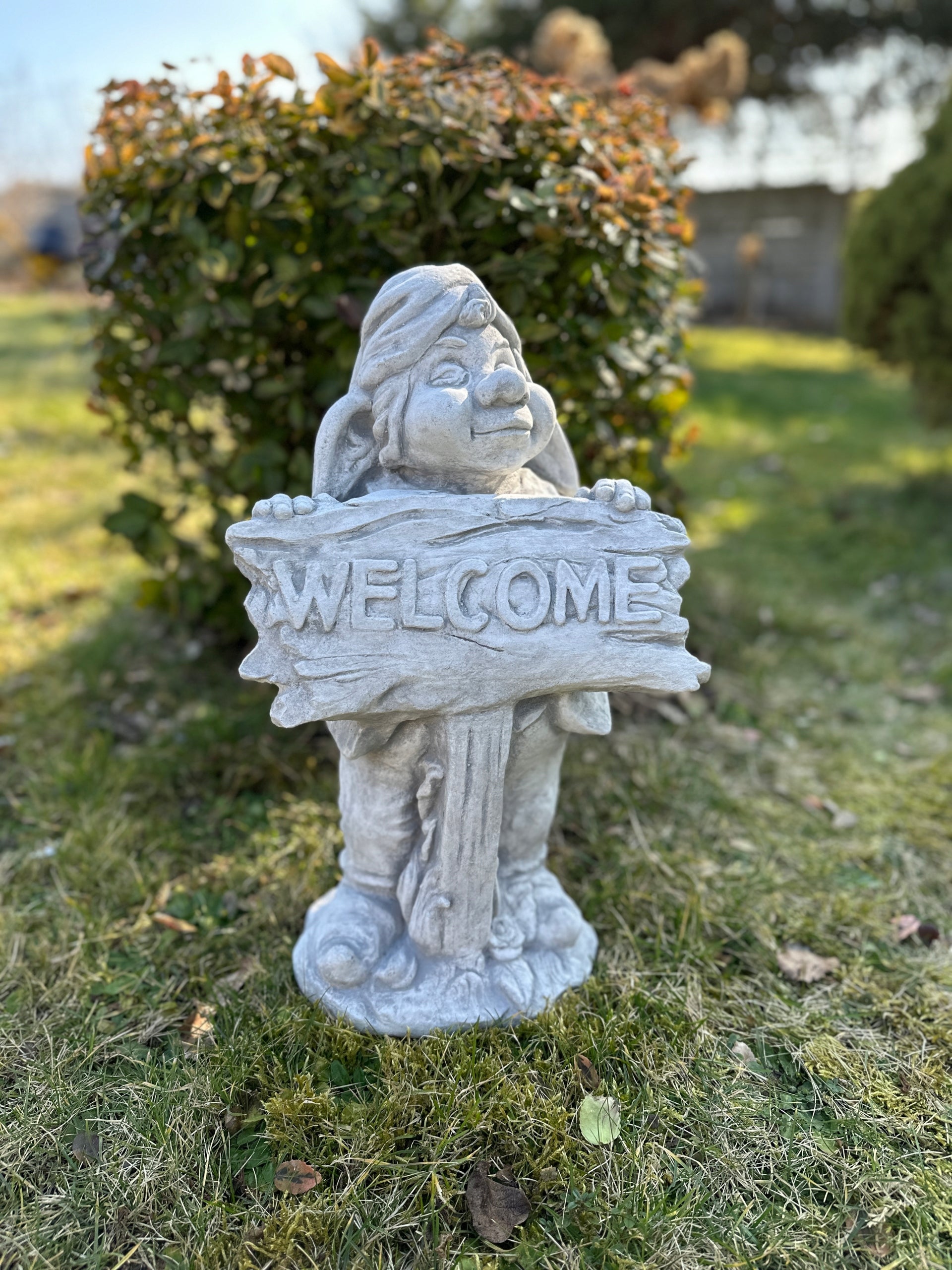 CONCRETE FIGURE GNOME TROLL WELCOME