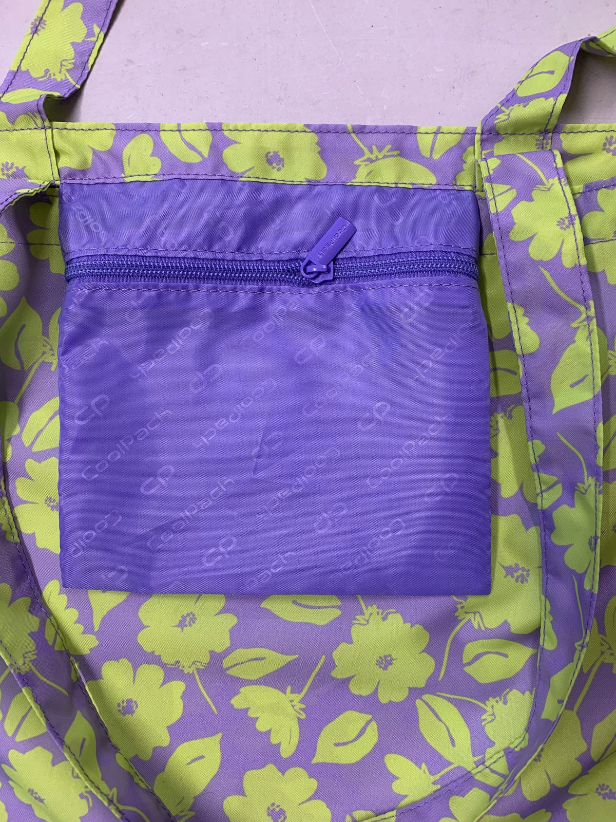 COOLPACK SHOULDER BAG FOR BEACH SHOPPING DAILY FLORES LILA Brand CoolPack