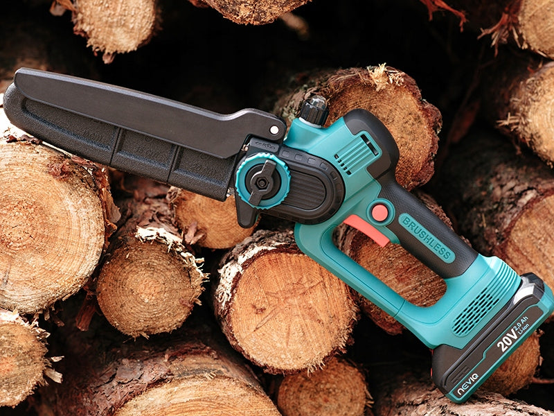 CORDLESS CHAINSAW BRANCH SAW TREE SAW 8" 2 x AKU Battery voltage 20 V