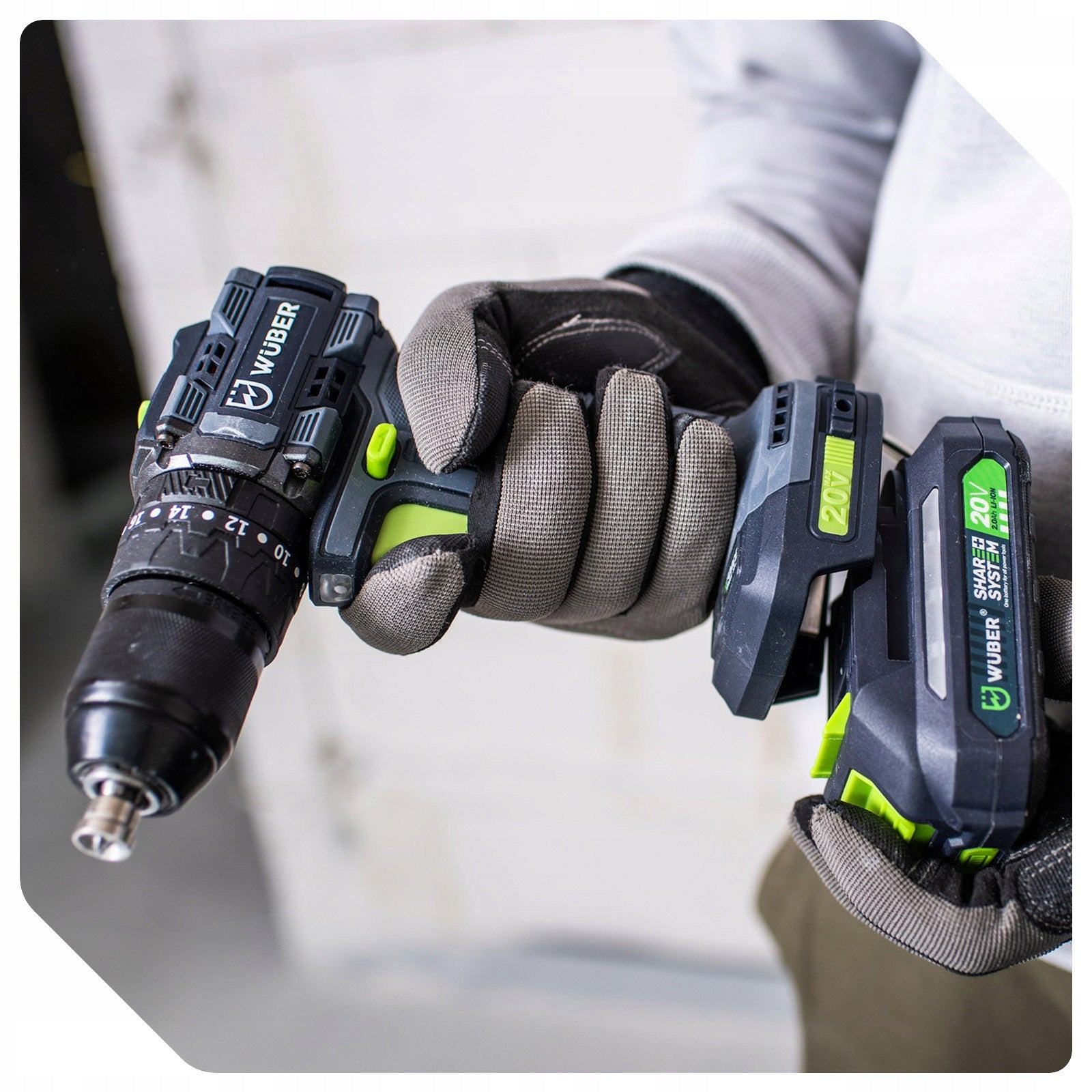 CORDLESS DRILL/DRIVER WITH IMPACT 20V BRUSHLESS 50Nm + SUITCASE Packaging status original