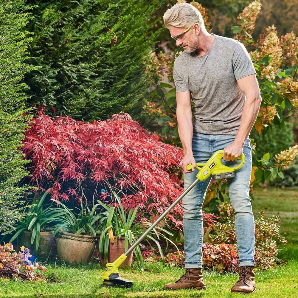 CORDLESS TRIMMER GRASS SCYTHE RY18LT23A-120P 2,0Ah RYOBI + BLADES Model RY18LT23A-120P