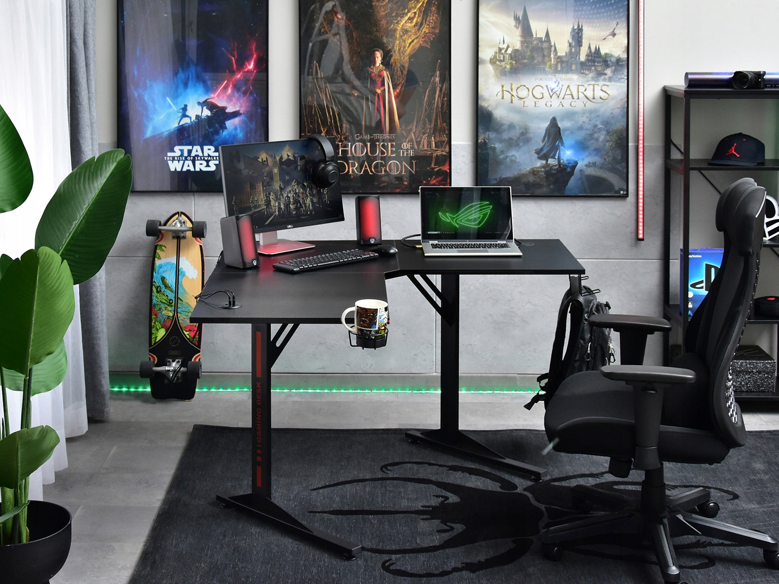CORNER GAMING DESK BLACK CARBON USB PORT ORGANIZER HOLDER MADS C Manufacturer code 5907698680161