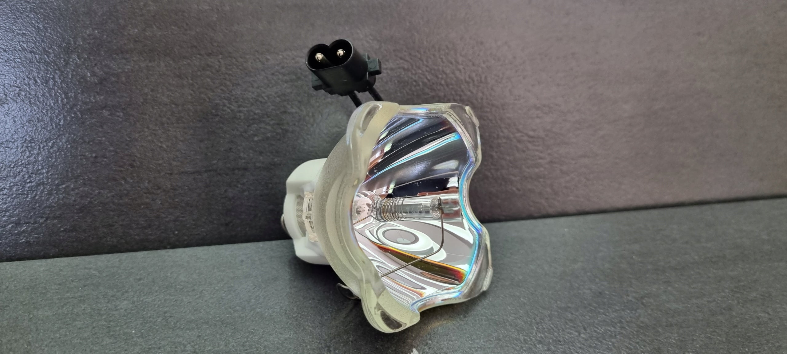 CP-WU5505 CP-WU5506M CP-WX5500 CP-WX5505 CP-X5500 Manufacturer code NP42LP / 100014502