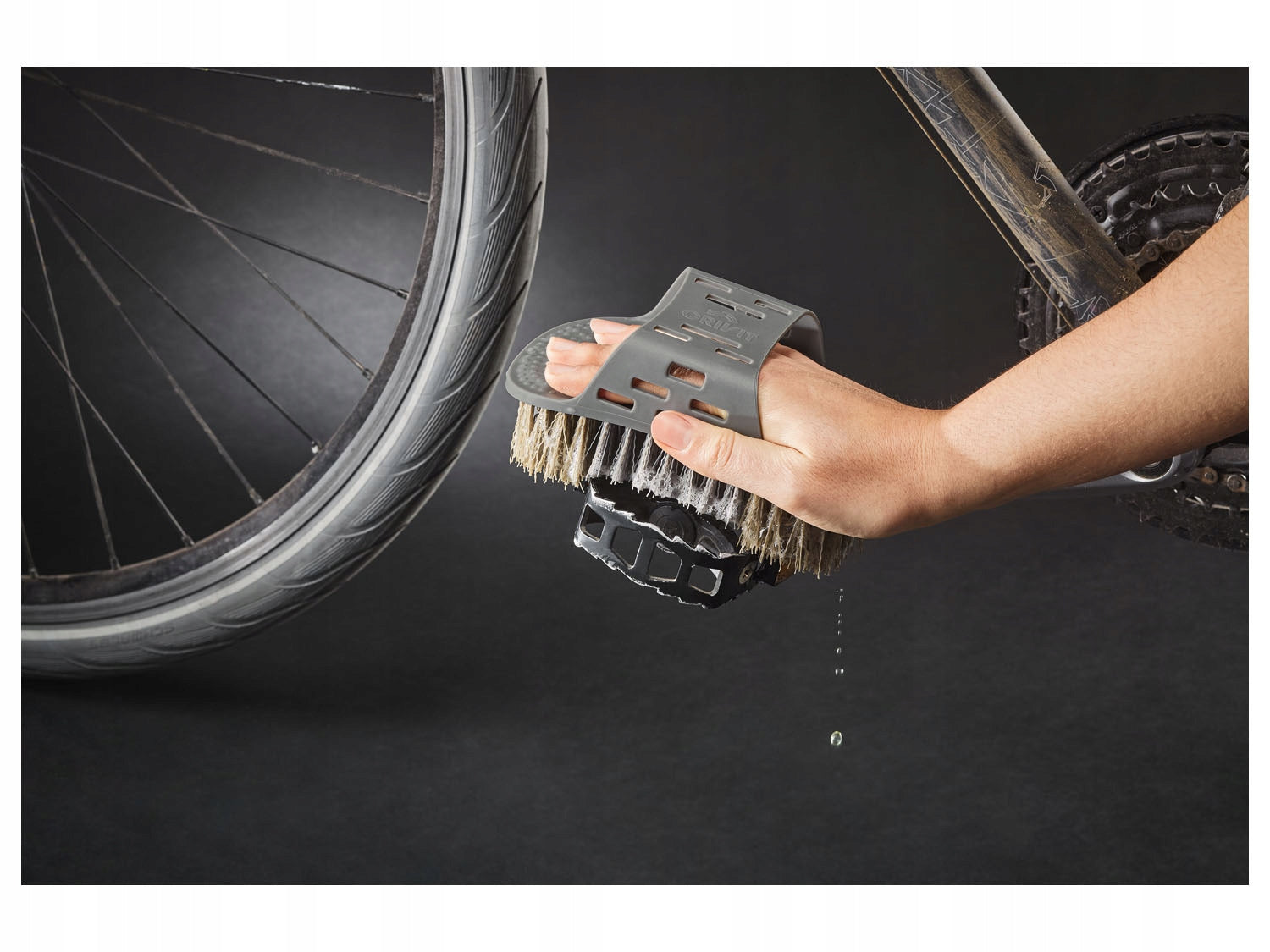 CRIVIT Professional bike cleaning tool set - 10 el. Packaging status original