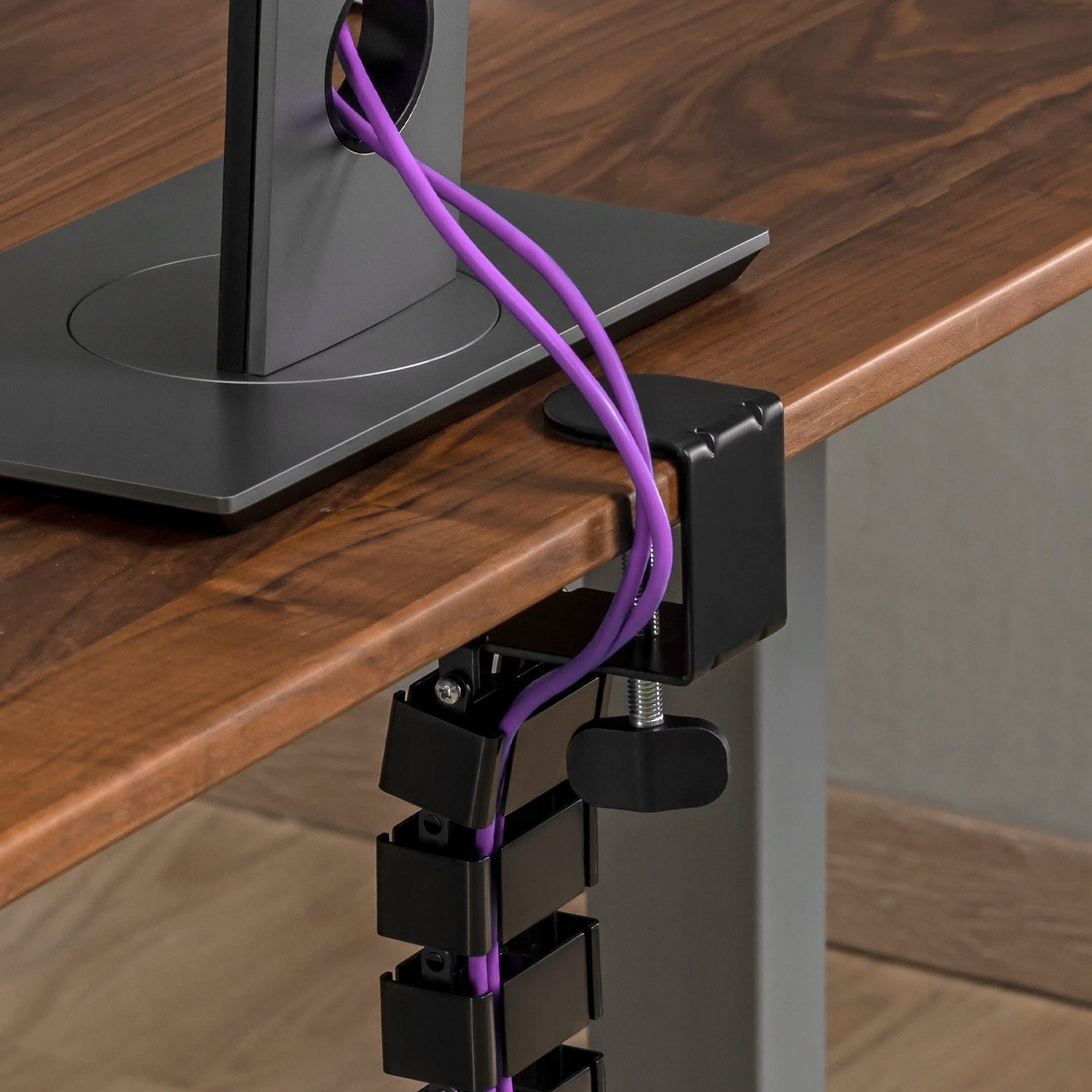 Cable organizer Spine Masking machine 130cm Spacetronik guide black Manufacturer code SPK181B