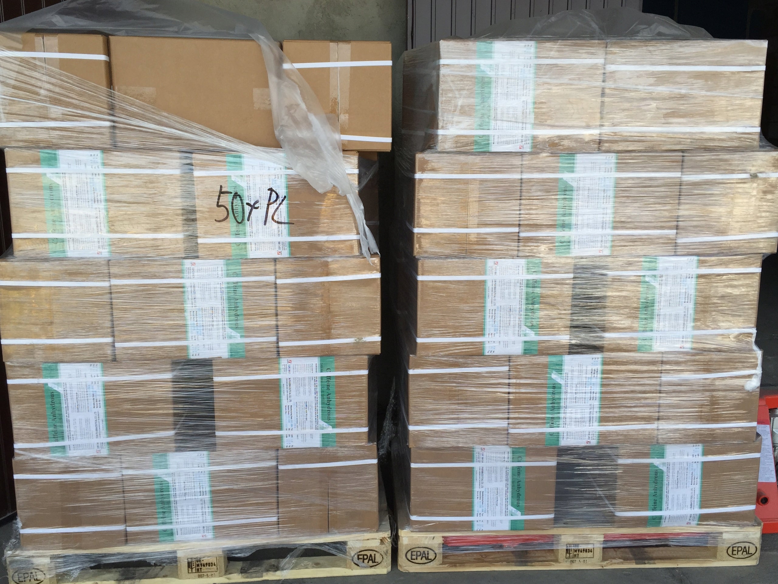 Caffeine anhydrous 20kg 100% powder dust CSPC carton Expiration date at least 1 year from the date of purchase