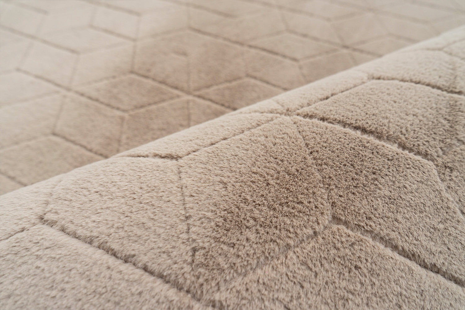 Carpet Rabbit 3D plush soft silky rabbit fur 140x200 Brand Strado