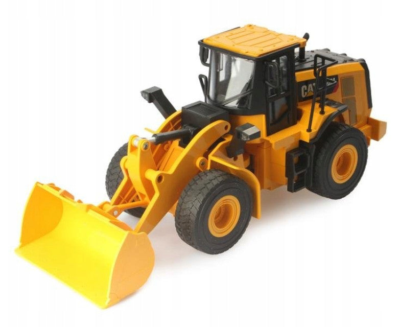 Carrera RC CAT 950M 1:24 Remote Controlled Construction Charger Brand Carrera