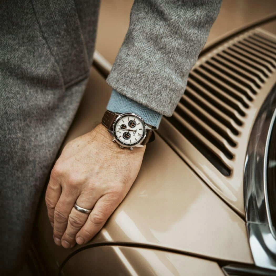 Casio Edifice EFR-575L-7AEF Brand CASIO