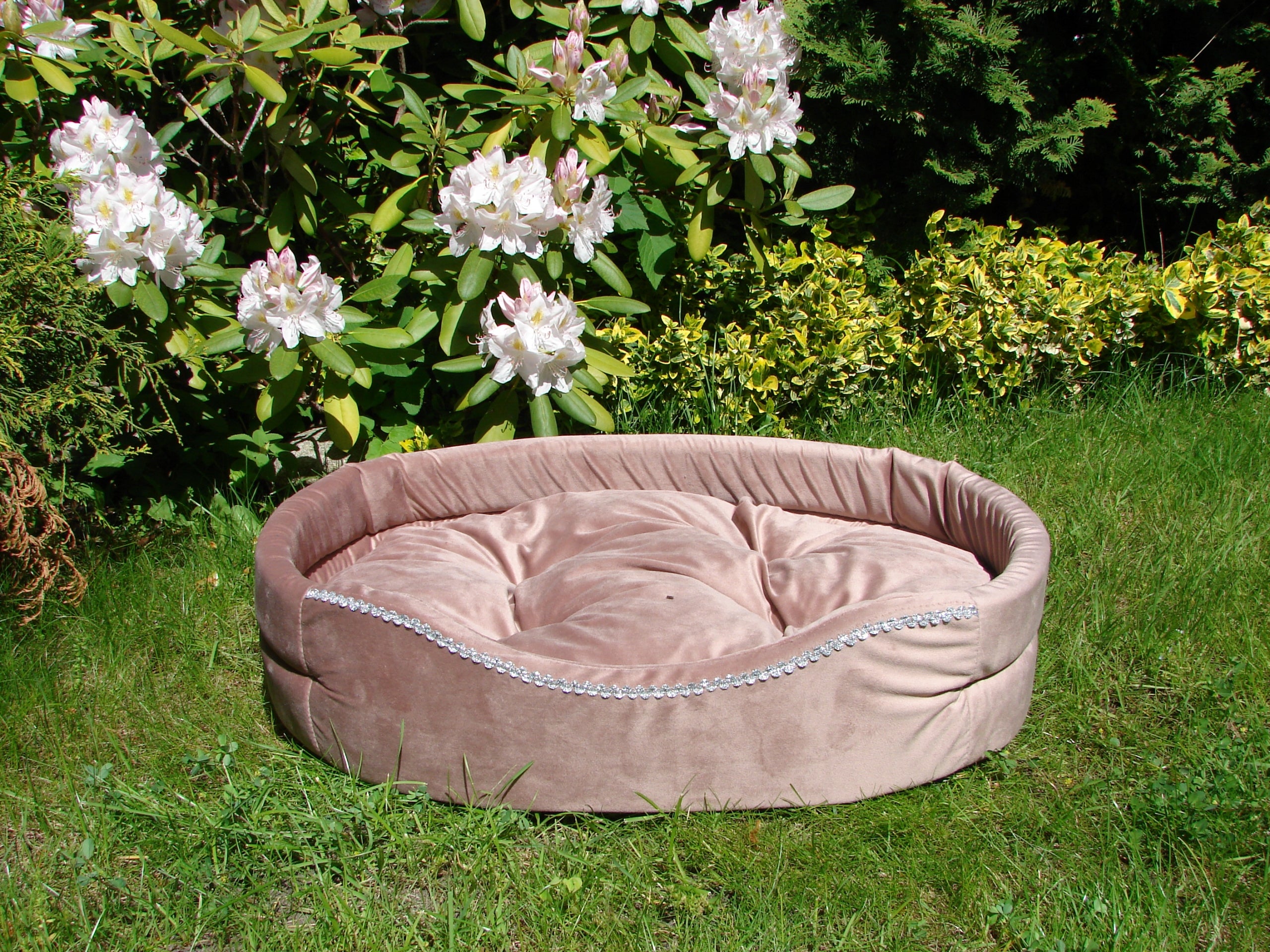 Cat dog bed SOFT ANTI-STRESS bed small couch pink XS 40/33 Trade name Legowisko Velwet