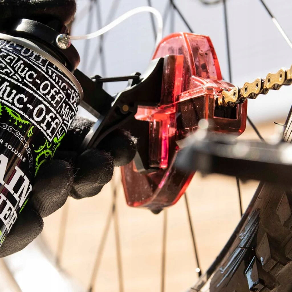 Chain cleaner with Muc-Off Bio Chain Doc 400ml For for cleaning